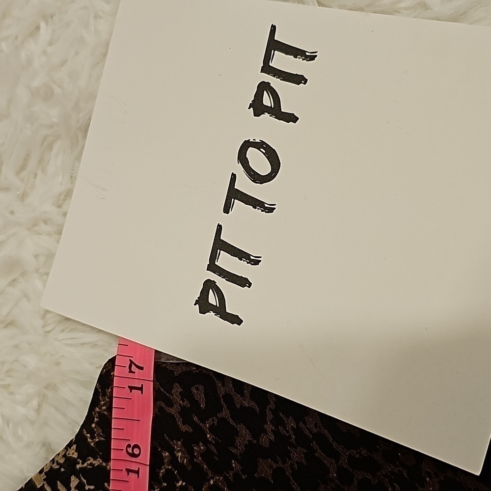 International Concepts mock neck animal print double layered top size 10 - Picture 7 of 9